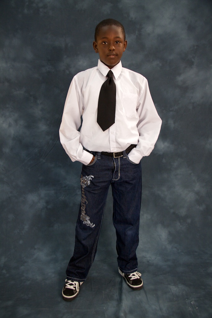 Student's dress profesionally every Monday of the week.